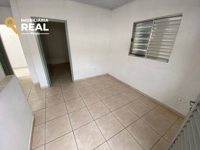 #27 - Casa para Locação em Piraju - SP - 2