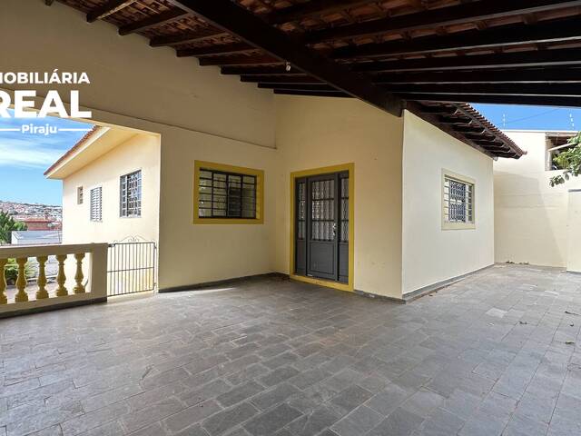 Casa para Locação em Piraju - 3