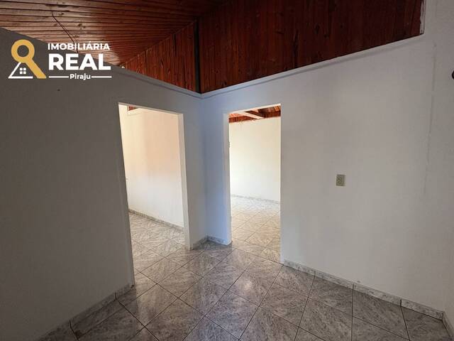 #25 - Casa para Locação em Piraju - SP - 2