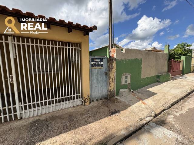 #133 - Casa para Locação em Piraju - SP - 2