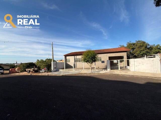 Casa para Venda em Piraju - 2